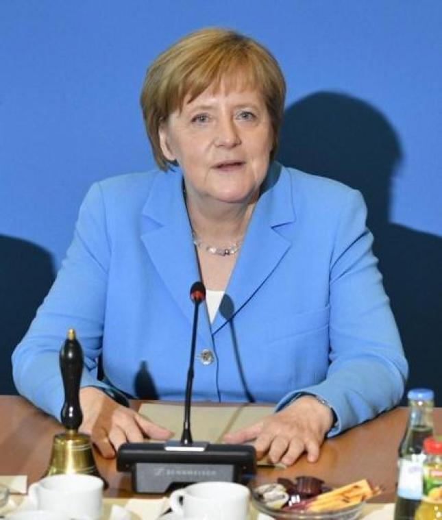 Asiel en Migratie - Merkel kan blijven rekenen op steun eigen partij in conflict met CSU