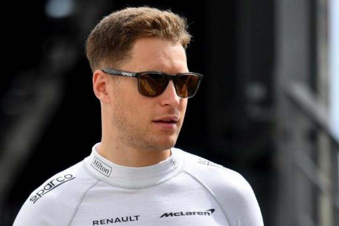 F1 - GP van Oostenrijk - Voorvleugel Vandoorne geraakt in eerste ronde