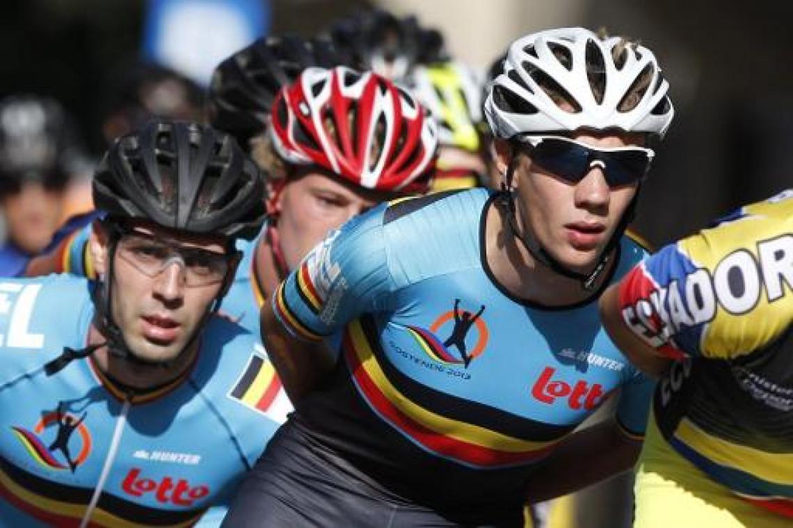 WK skeeleren - Brons en diskwalificatie voor Bart Swings bij terugkeer op WK