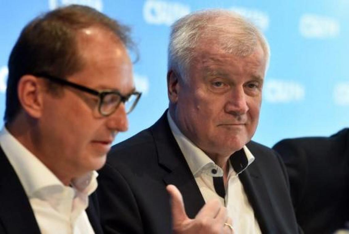 Asiel en Migratie - Seehofer wil opstappen als minister en partijleider