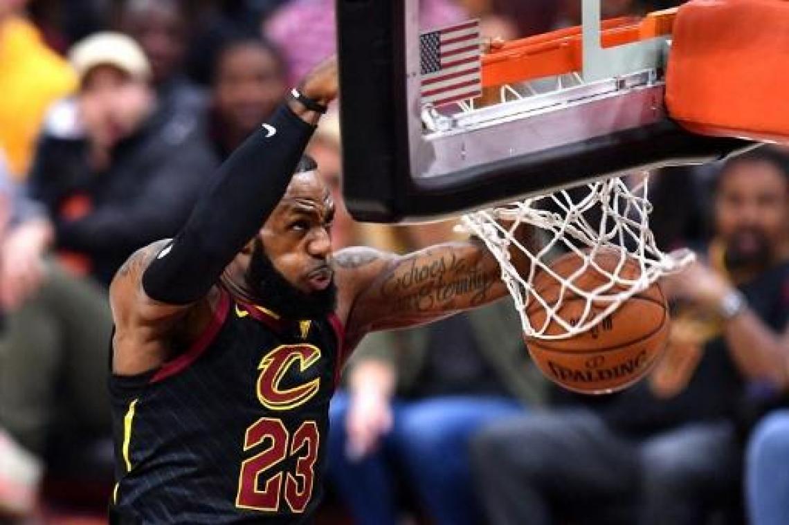 LeBron James tekent bij LA Lakers