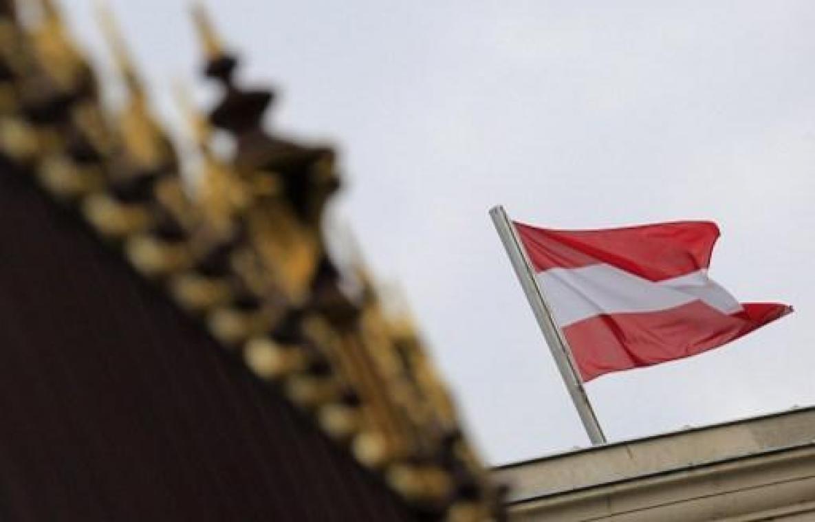 Oostenrijk wil verdachte van verijdelde aanslag Frankrijk diplomatieke status ontnemen