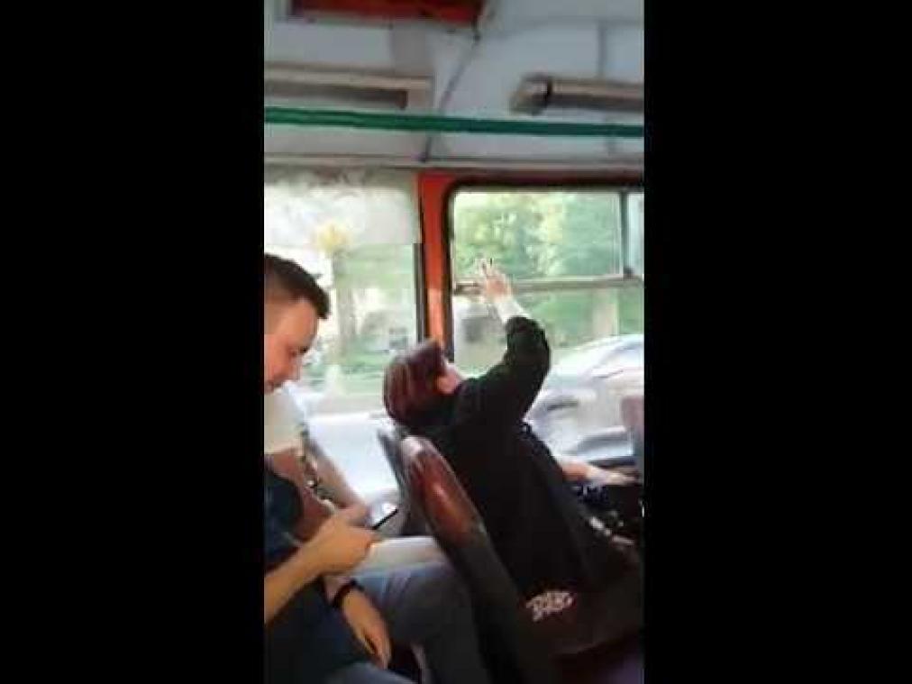 LIFEHACK. Moet je het raam in de trein nu sluiten of niet tijdens hete dagen?