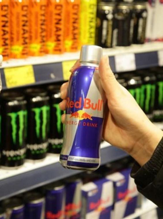 Aldi en Lidl zetten in Nederland leeftijdsgrens op verkoop energiedrankjes