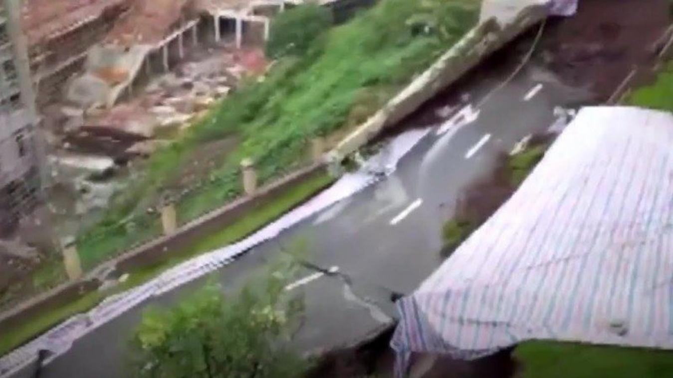 VIDEO. Straat in China stort plotseling in
