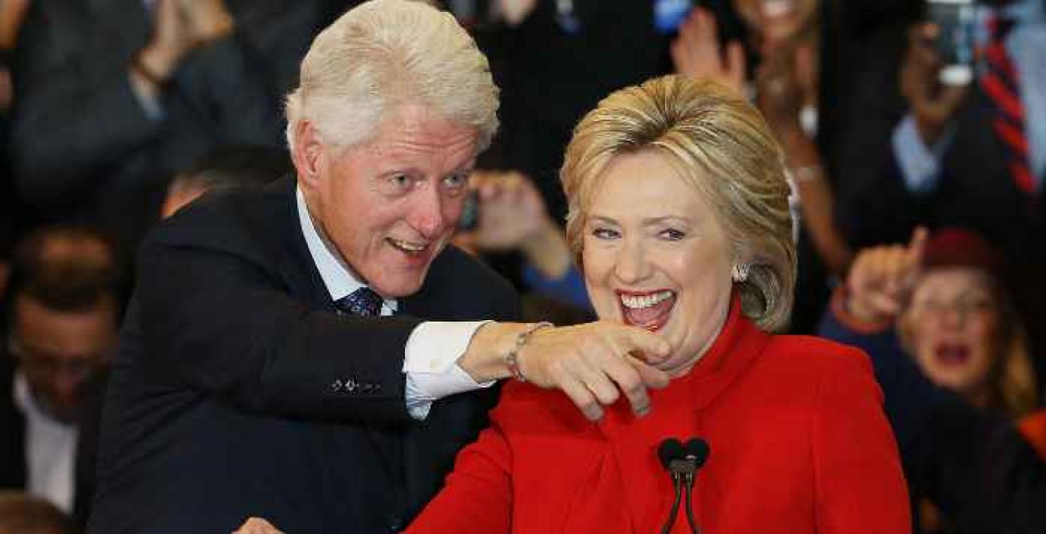Clintons campagne start met een stevige dosis geluk