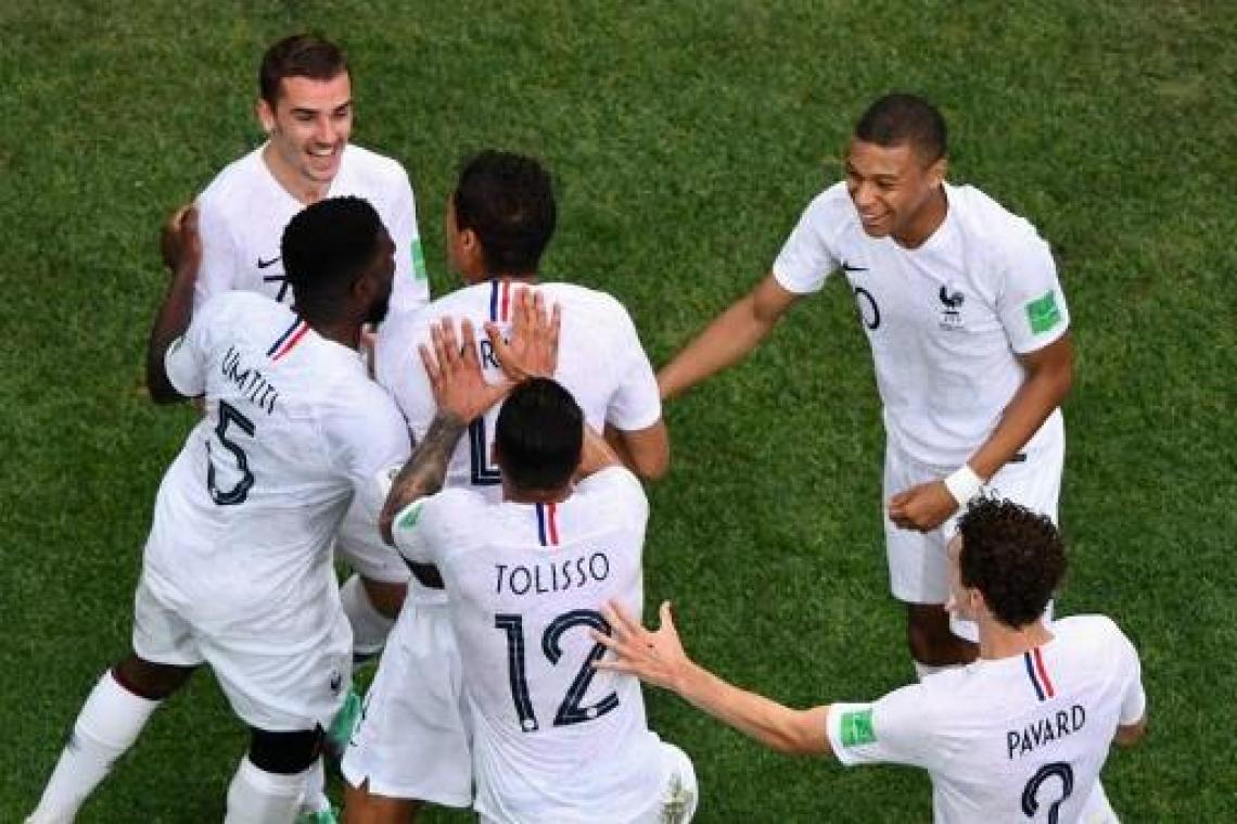 Frankrijk pakt de scalp van Uruguay en plaatst zich als eerste voor de halve finales