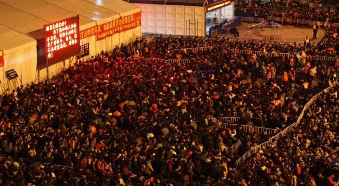 Duizenden Chinezen vast op station