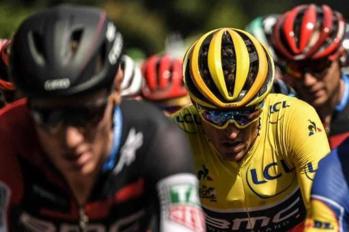 Tour de France - Fernando Gaviria sprint naar tweede ritzege, Greg Van Avermaet houdt geel