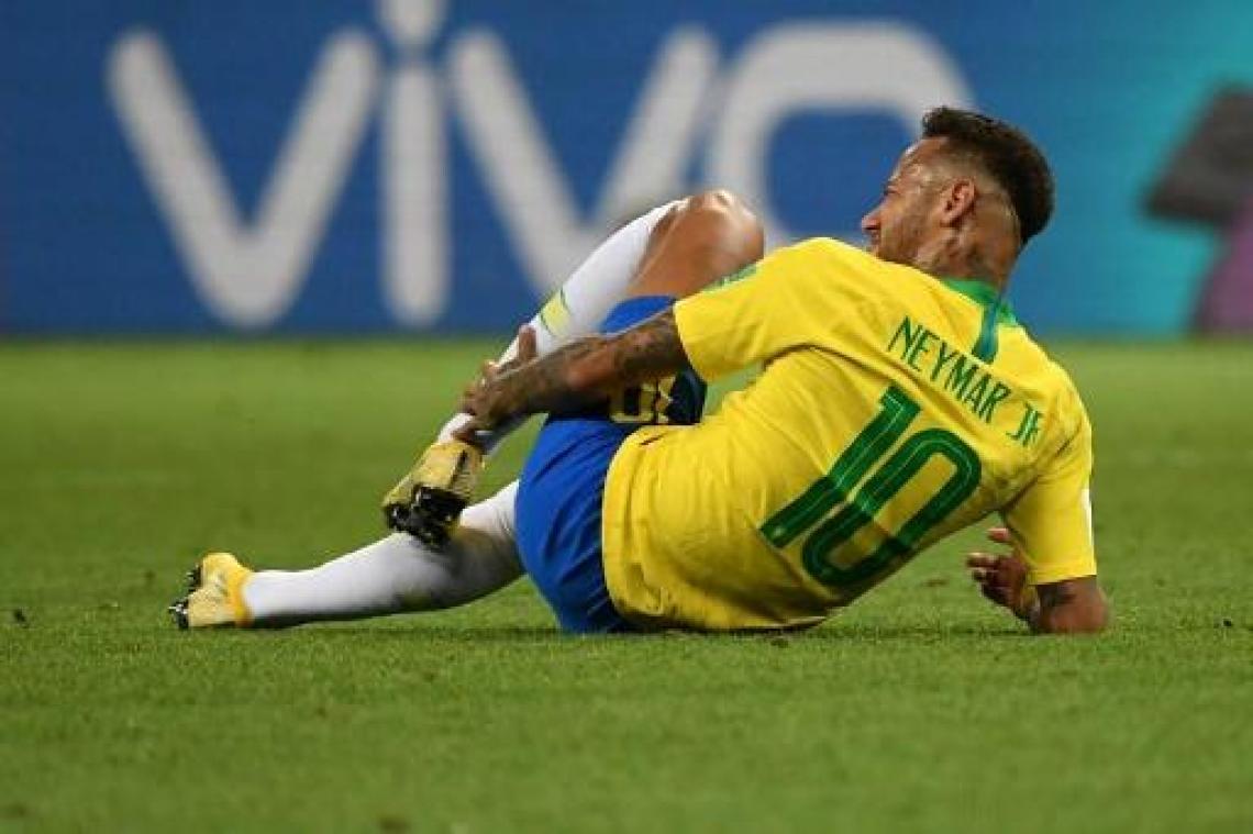 "Te veel acteren helpt je niet", zegt Marco van Basten over Neymar jr
