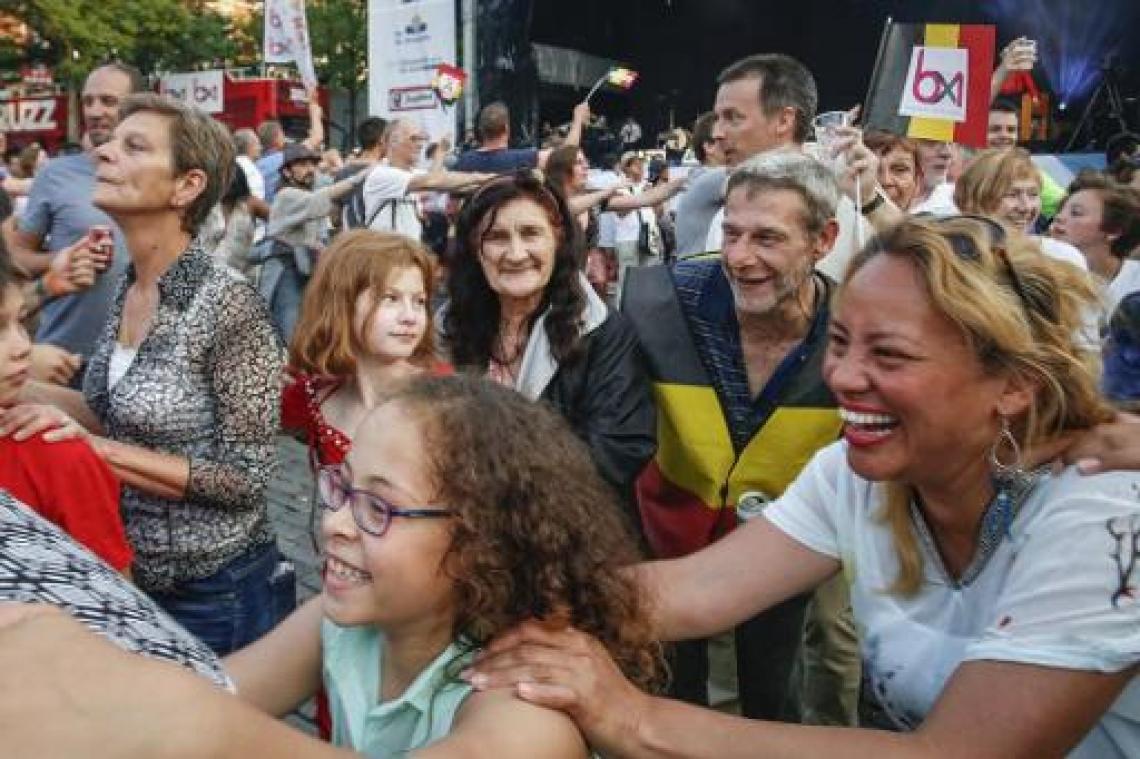 Vijftiende Bal National krijgt bezoek van koningspaar Filip en Mathilde