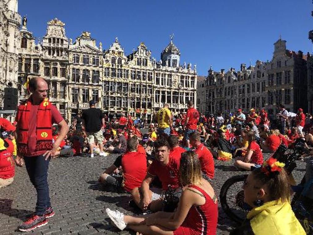 Supporters verzamelen al vroeg op Brusselse Grote Markt