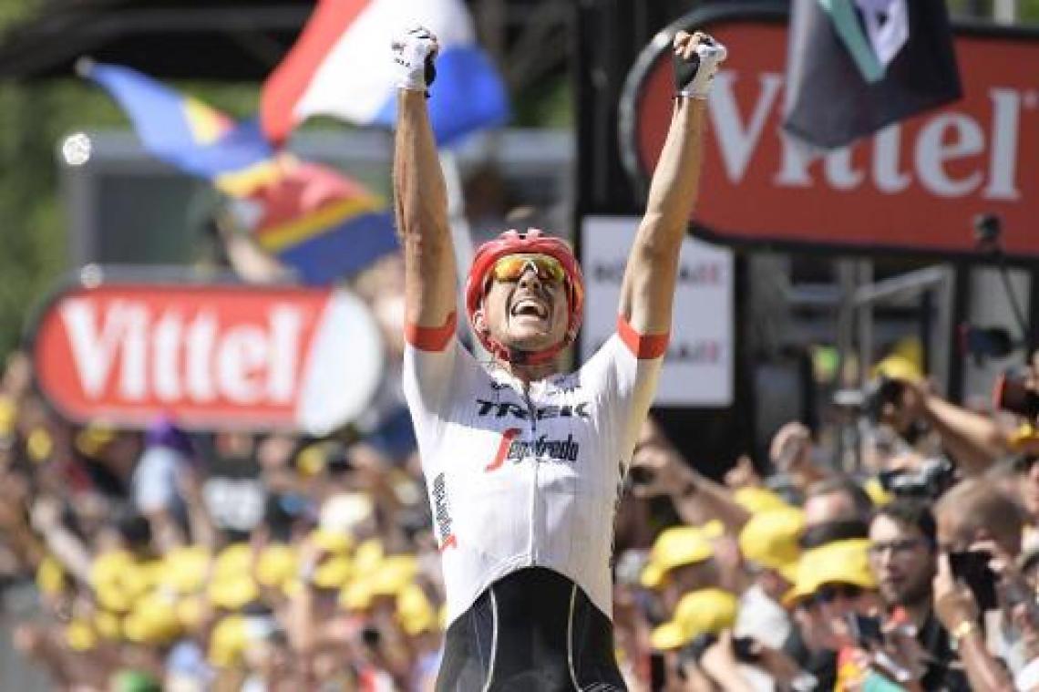 John Degenkolb houdt Van Avermaet en Lampaert van ritzege na helse kasseirit