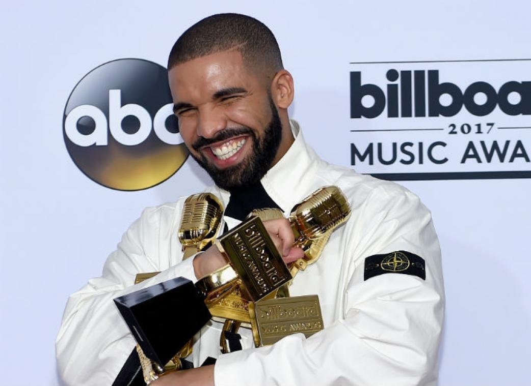 Drake breekt record met zesde nummer 1-hit