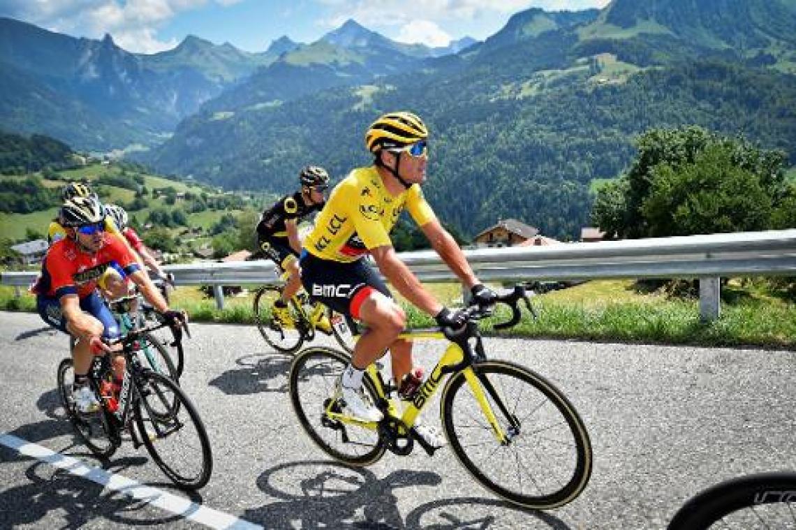 Van Avermaet geniet van gele trui: "Morgen zal het wel gedaan zijn"