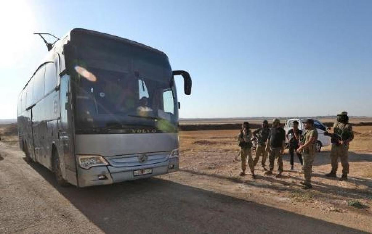 Evacuatie van door rebellen omsingelde dorpen in Syrië afgerond