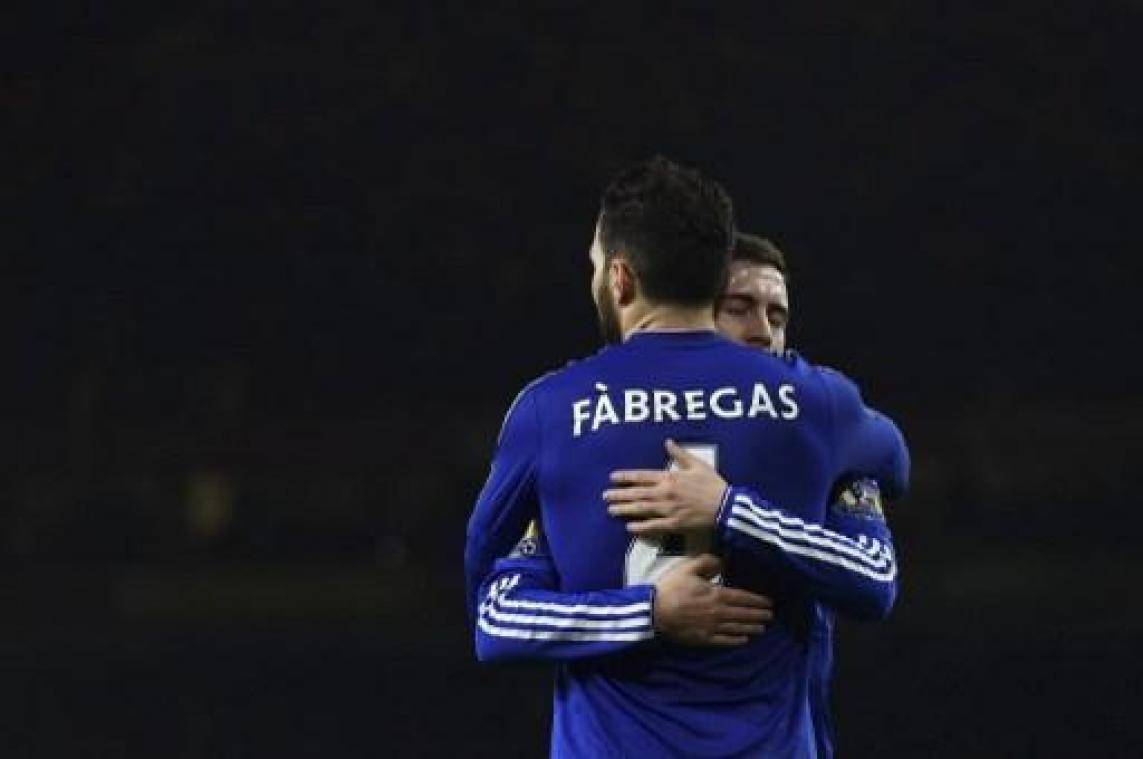 Fabregas vraagt ploegmaat Hazard bij Chelsea te blijven