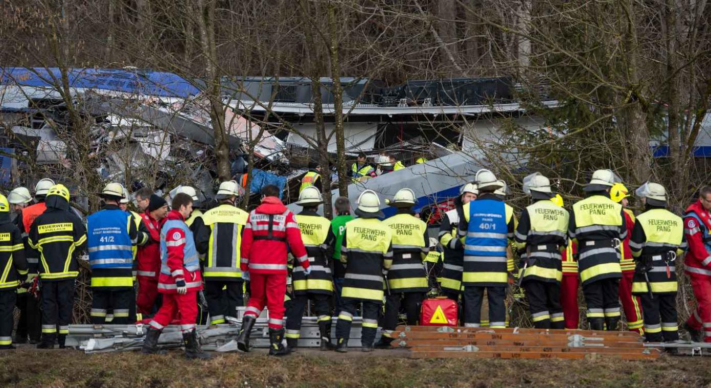 Treinongeluk in Duitsland kost negen mensen het leven