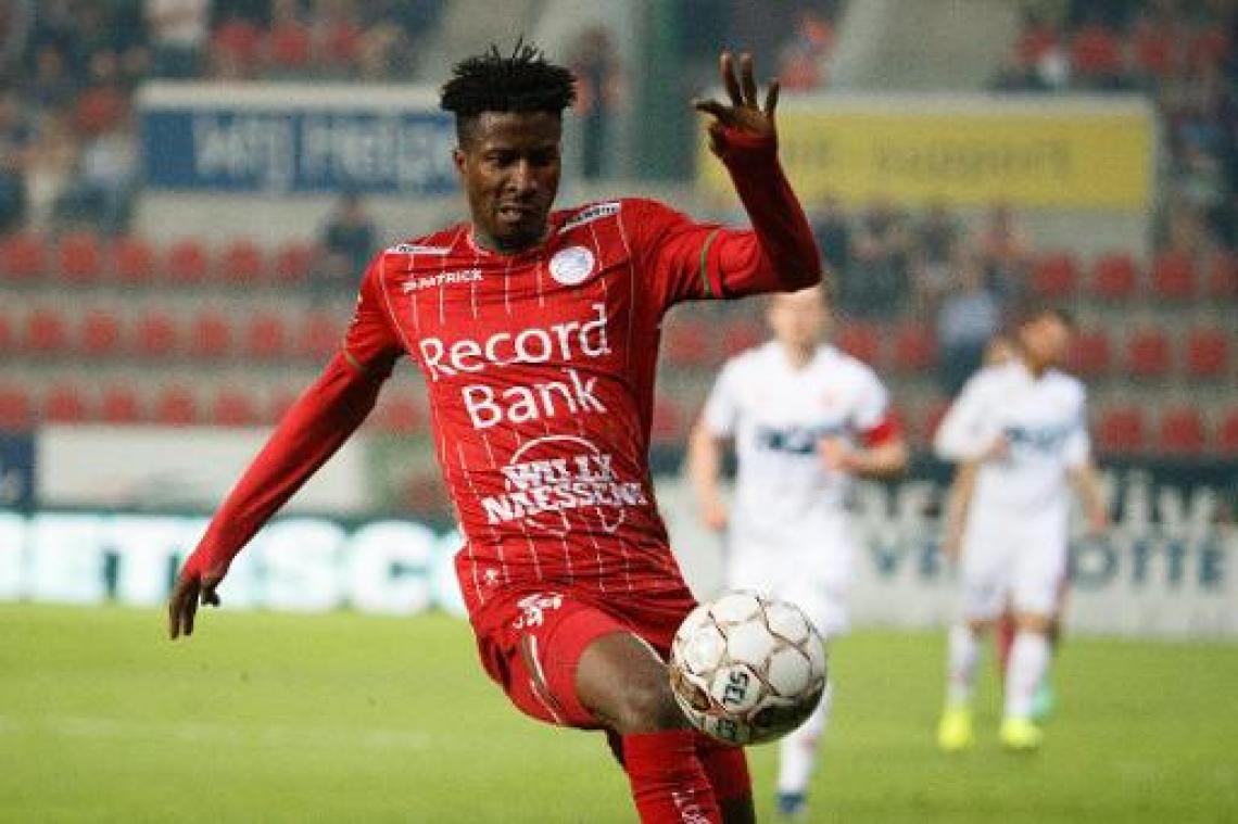 AA Gent laat Peter Olayinka naar Slavia Praag vertrekken