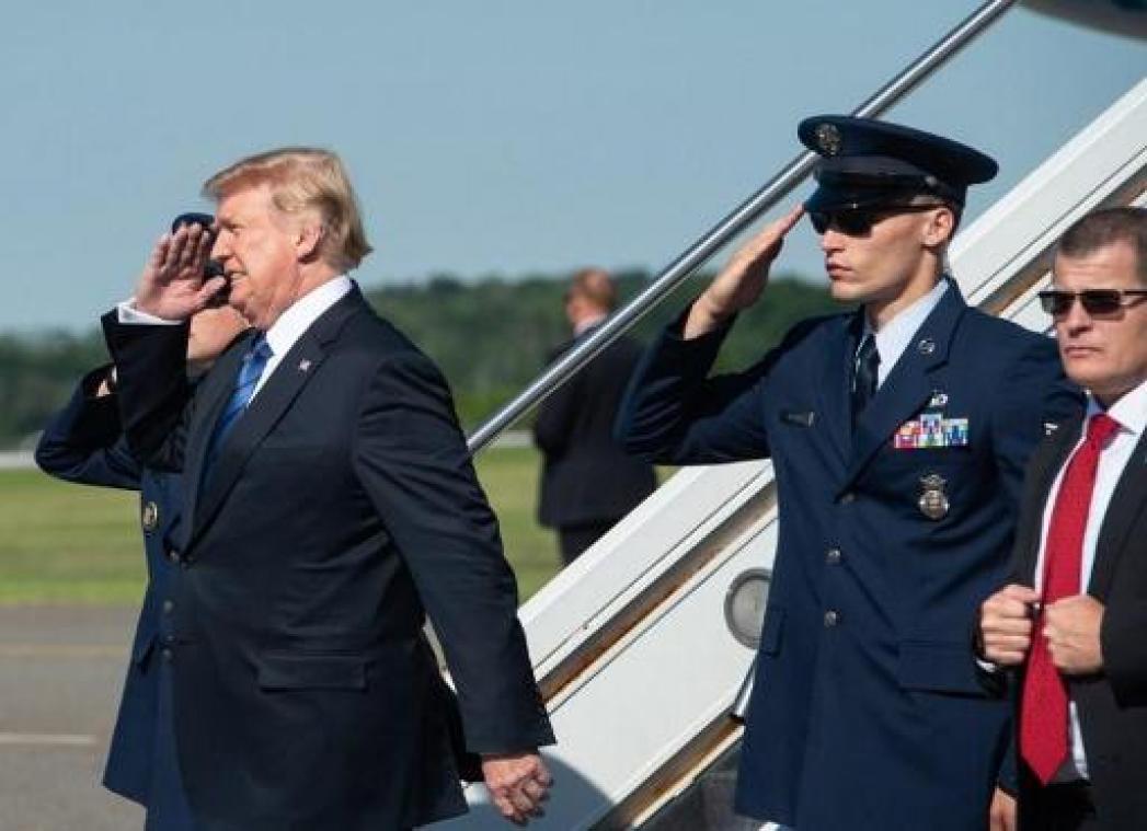Vliegtuigje onderschept boven golfresort Trump