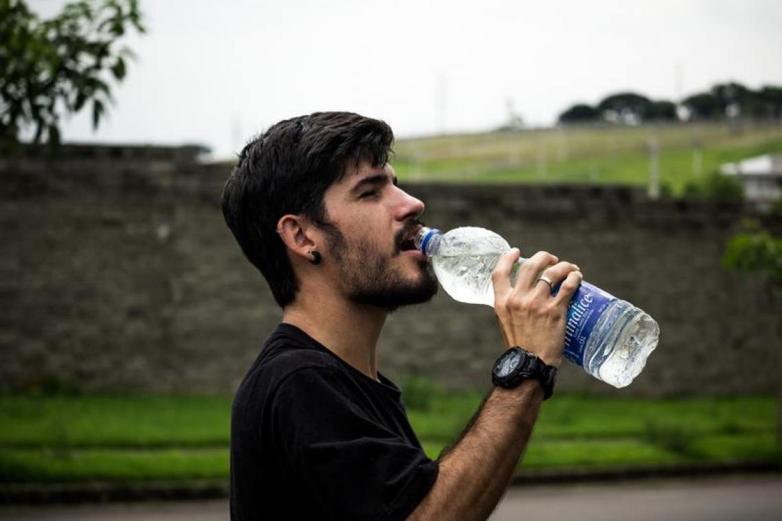 Deze symptomen wijzen op watertekort