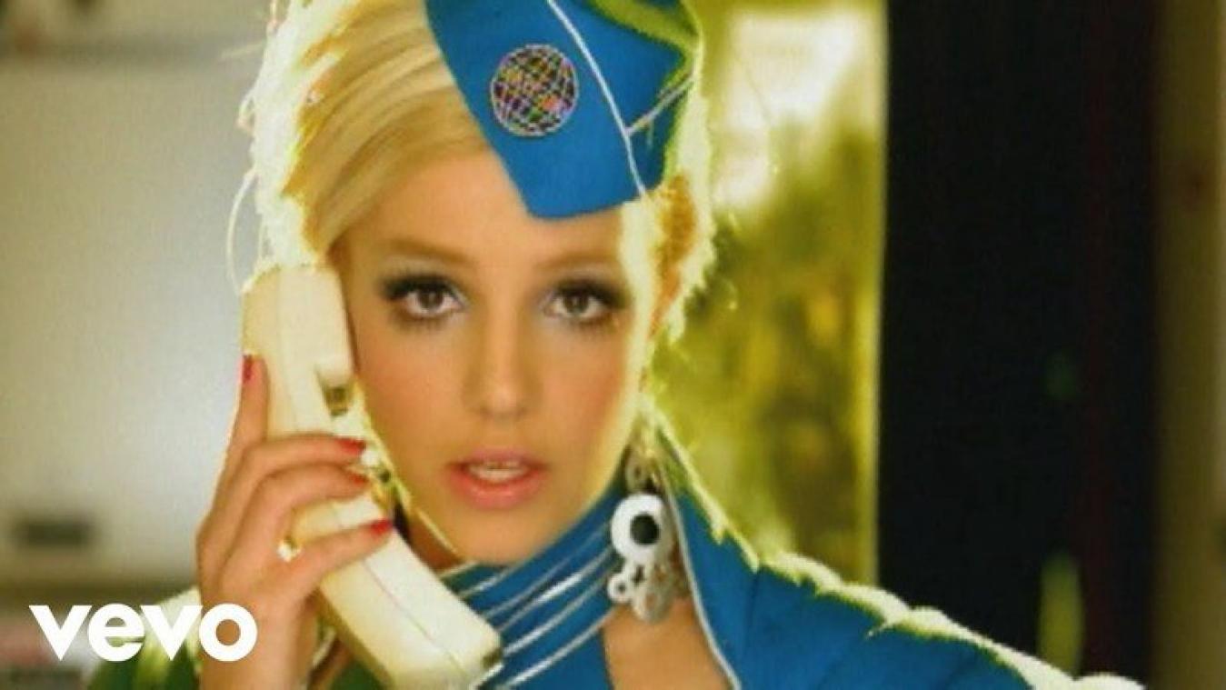VIDEO. Hond brengt perfecte versie van 'Toxic' van Britney Spears