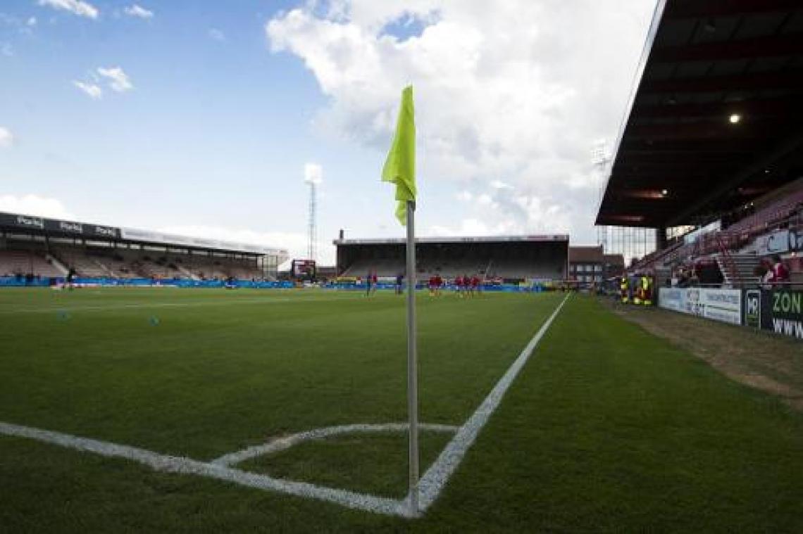 KV Kortrijk verwelkomt Amerikaanse verdediger Hines-Ike