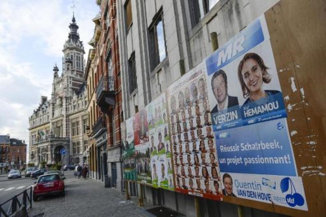 Van Achter hekelt gunstige regeling voor gemeenteraad in verdeling afficheborden