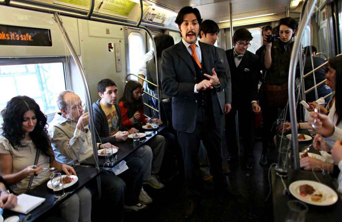 Geniet van een zesgangenmenu op de metro