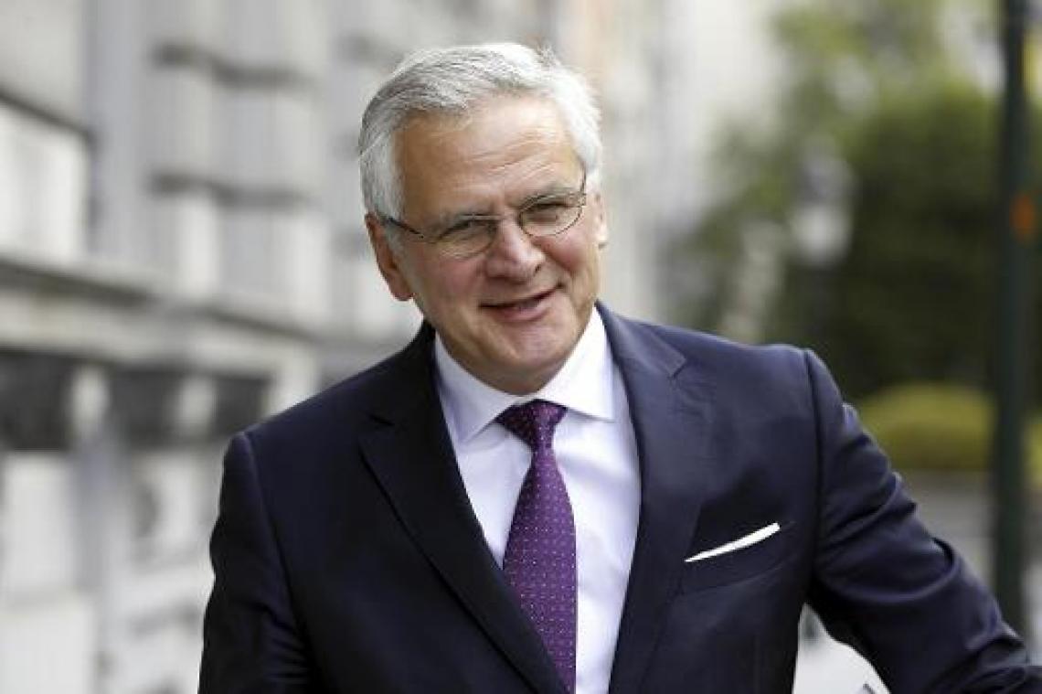 Peeters vraagt Ryanair-topman O'Leary sociaal conflict niet te laten escaleren