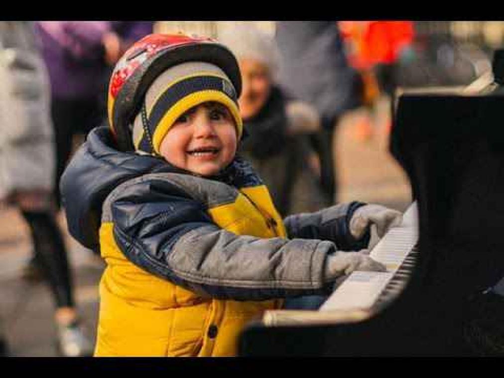 Zelfspelende piano geeft concert in Cambridge