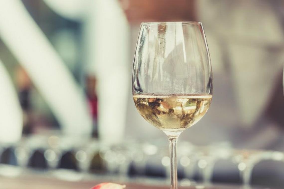 Mensen die geen alcohol drinken, lopen meer risico op dementie
