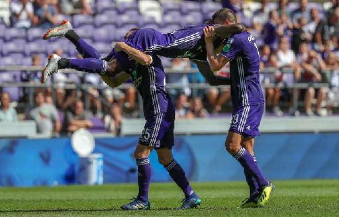 Anderlecht ruim voorbij Oostende na doelpuntenfestival
