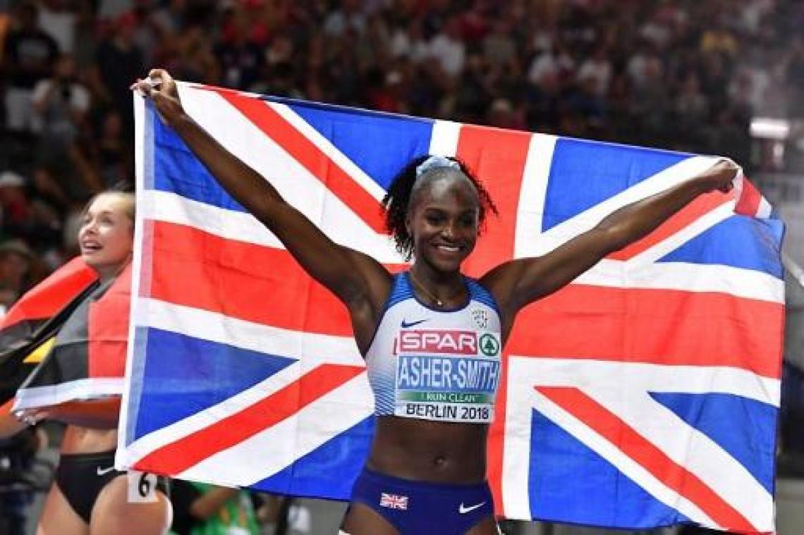 EK atletiek - Asher-Smith onttroont Schippers als Europees kampioene op 100m, Hughes wint bij de mannen
