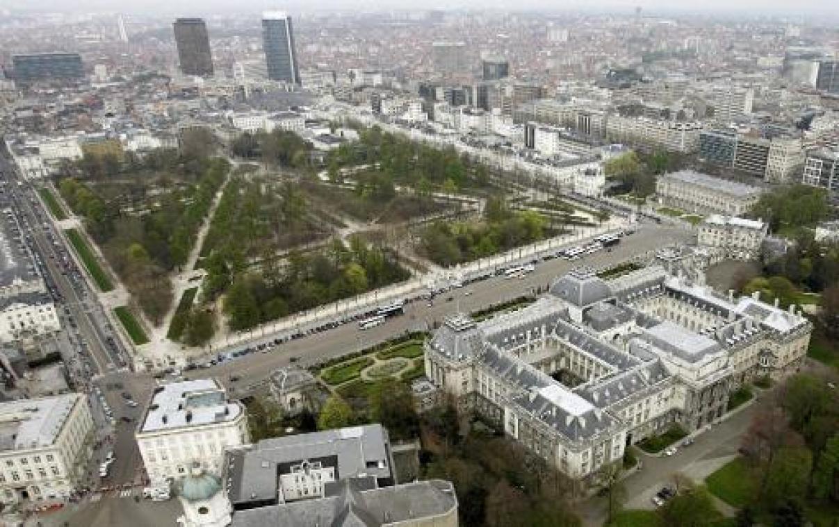 Brusselse parken vanaf morgenmiddag gesloten vanwege voorspeld onweer