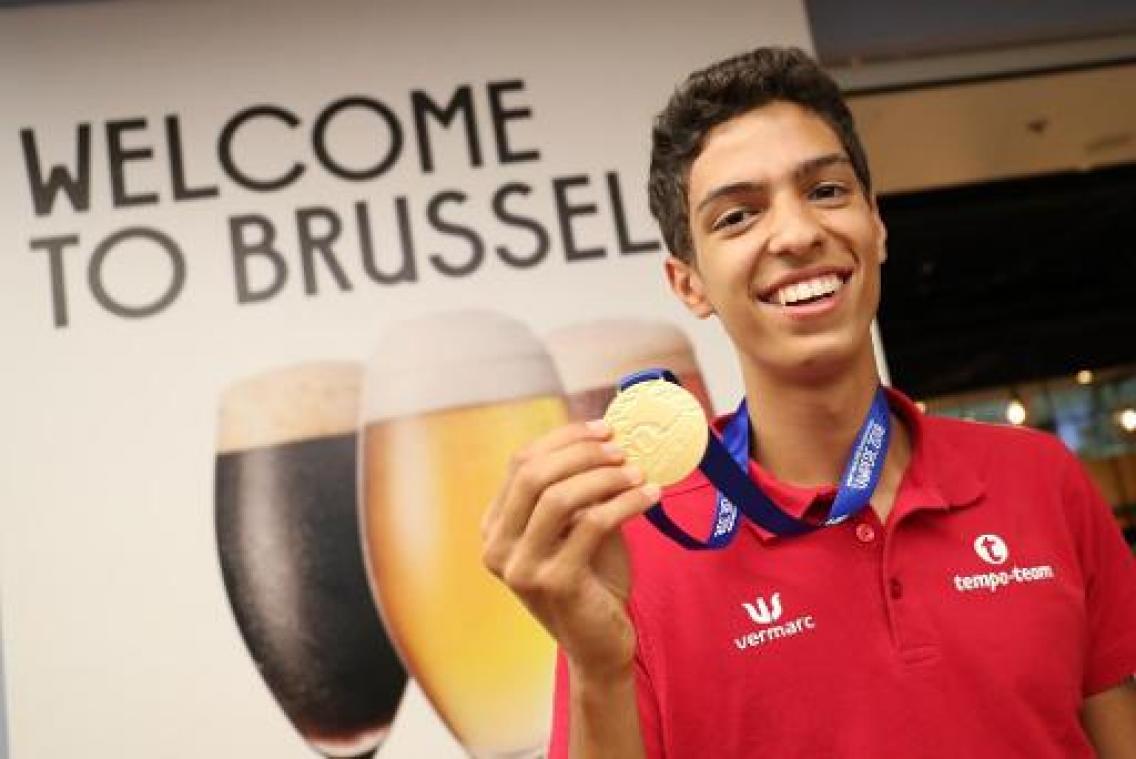 EK atletiek - Jonathan Sacoor gelooft in "iets mooi" met Belgian Tornados