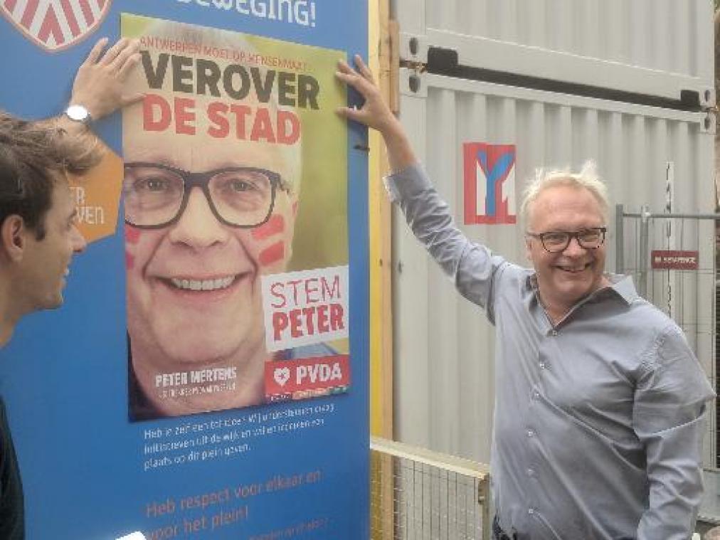 PVDA start affichecampagne "Verover de stad" in Antwerpen