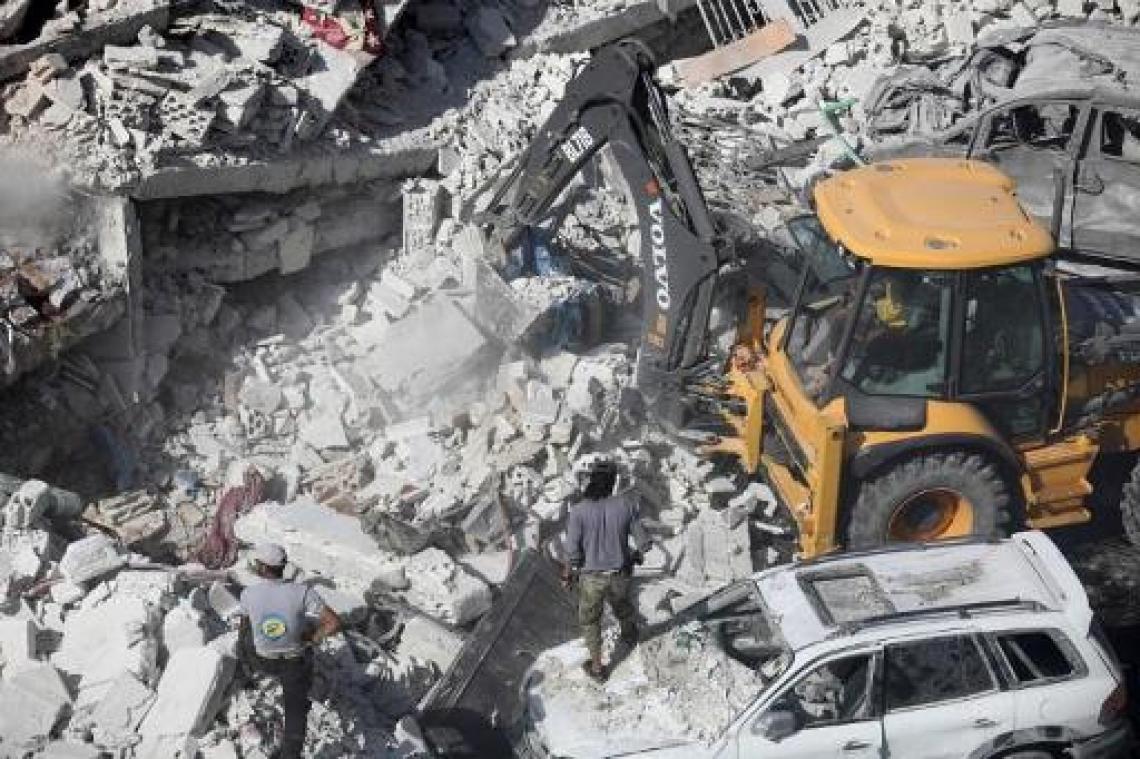 Al bijna 70 doden bij ontploffing wapenopslagplaats in Syrische Idlib