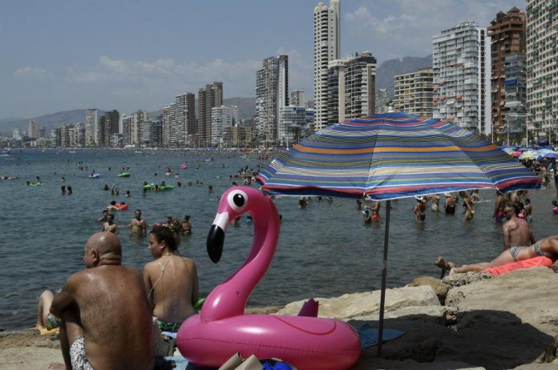 Britse toerist in Benidorm beleeft ellendige vakantie vanwege "te veel Spanjaarden"