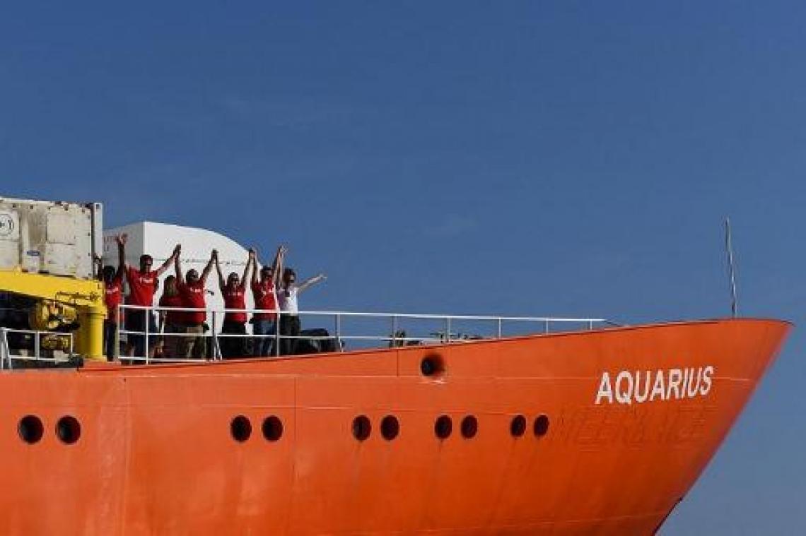 Ngo-schip Aquarius wacht nog steeds op een haven