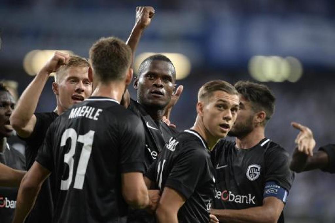 Europa League - Soeverein Genk plaatst zich met vingers in de neus voor play-offronde