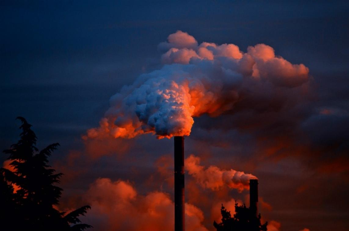 Wetenschappers maken mineraal dat CO2 uit de lucht kan halen