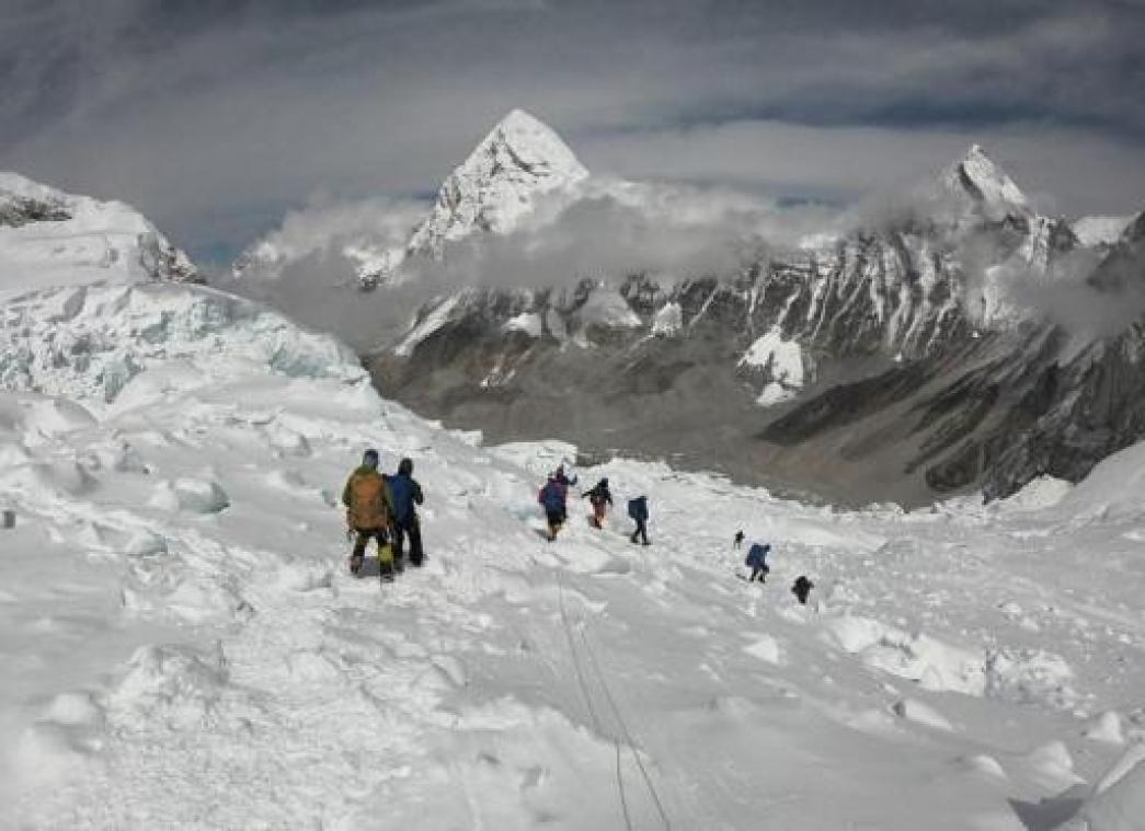 Meer dan 560 mensen beklommen Mount Everest afgelopen seizoen