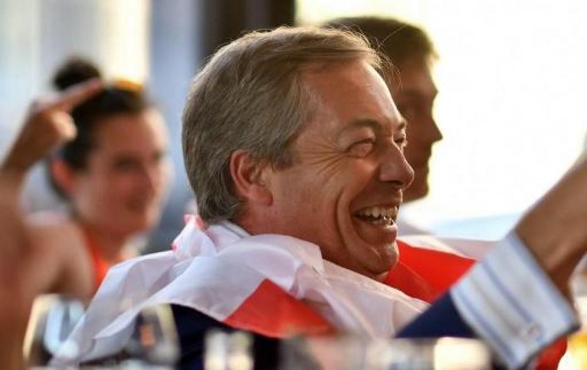 Nigel Farage hernieuwt de strijd voor harde brexit