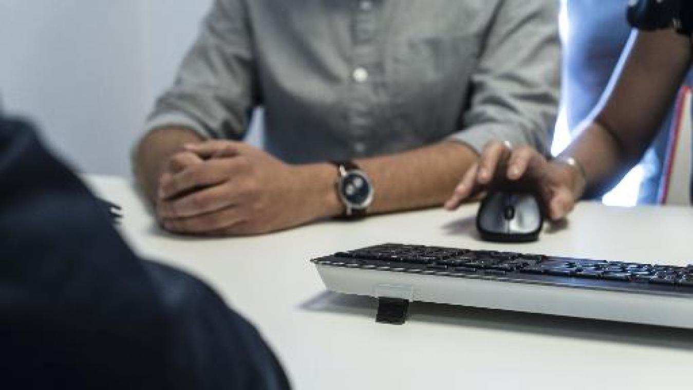 Verkoop en huurovereenkomsten voortaan enkel digitaal ondertekend