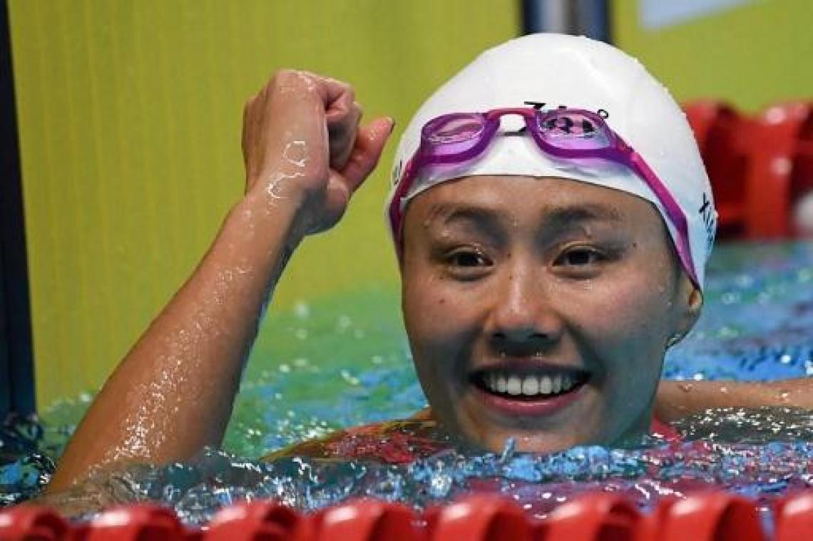 Chinese Liu Xiang zwemt wereldrecord op 50m rugslag