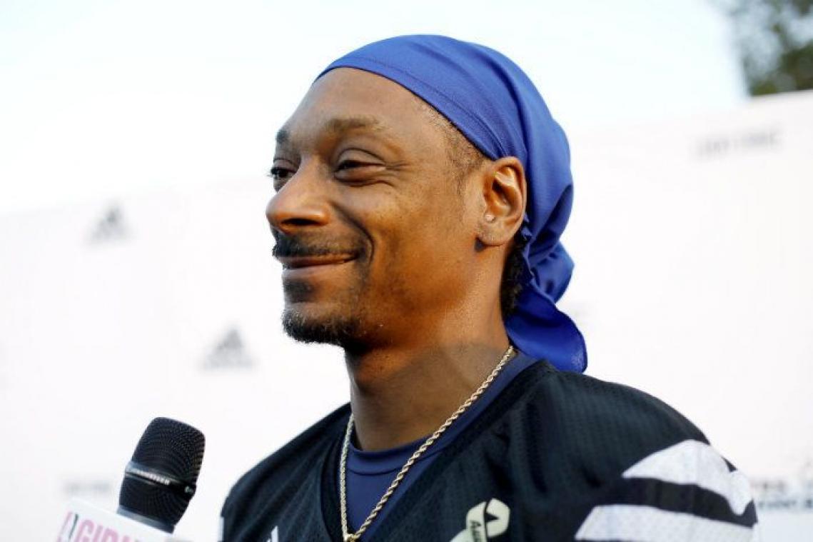 Rapper Snoop Dogg gaat een kookboek uitbrengen