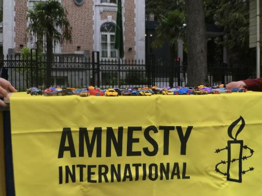 Amnesty voert actie aan Saoedische ambassade voor vrijlating vrouwenrechtenactivisten