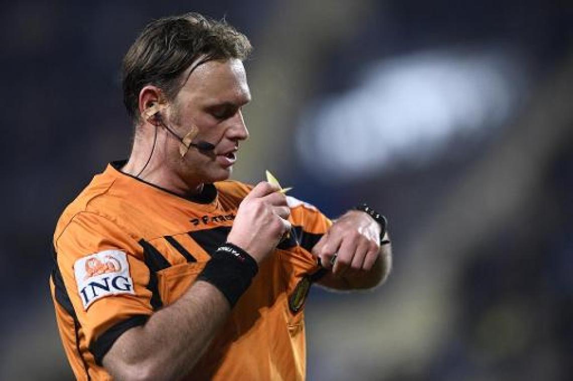 Jupiler Pro League - Scheidsrechter Frederik Geldhof faalt ook in tweede zit voor fysieke test