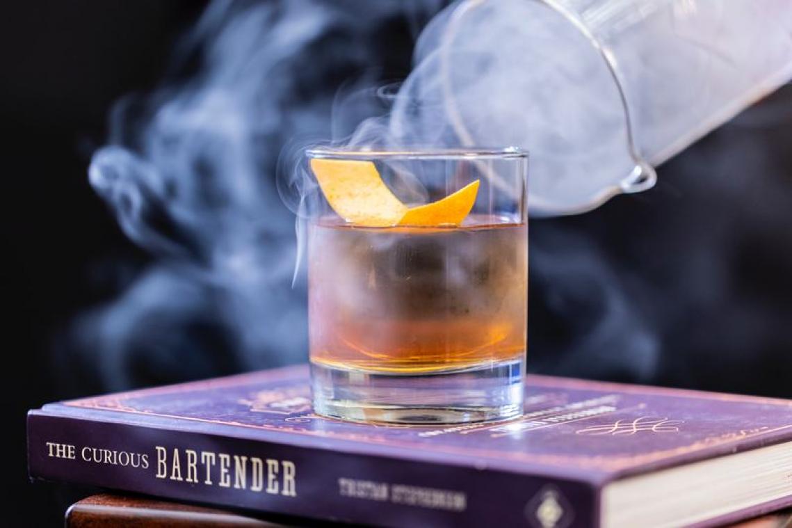 QUIZ. Vandaag is 'Whiskey Sour'-day: Hoe maak je een échte Whiskey Sour?